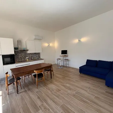 شقة Antoni House *